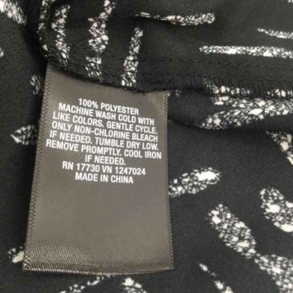 Mossimo Women's Balloon Sleeve Blouse - Picture 4 of 5